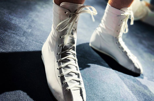Lace Up Like a Champion: Choosing the Right Boxing Shoes for Victory